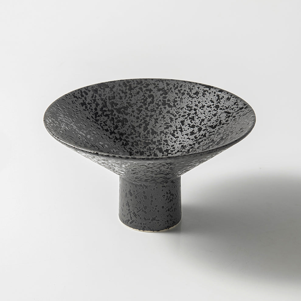 BLACK EARTH ELEVATED BOWL